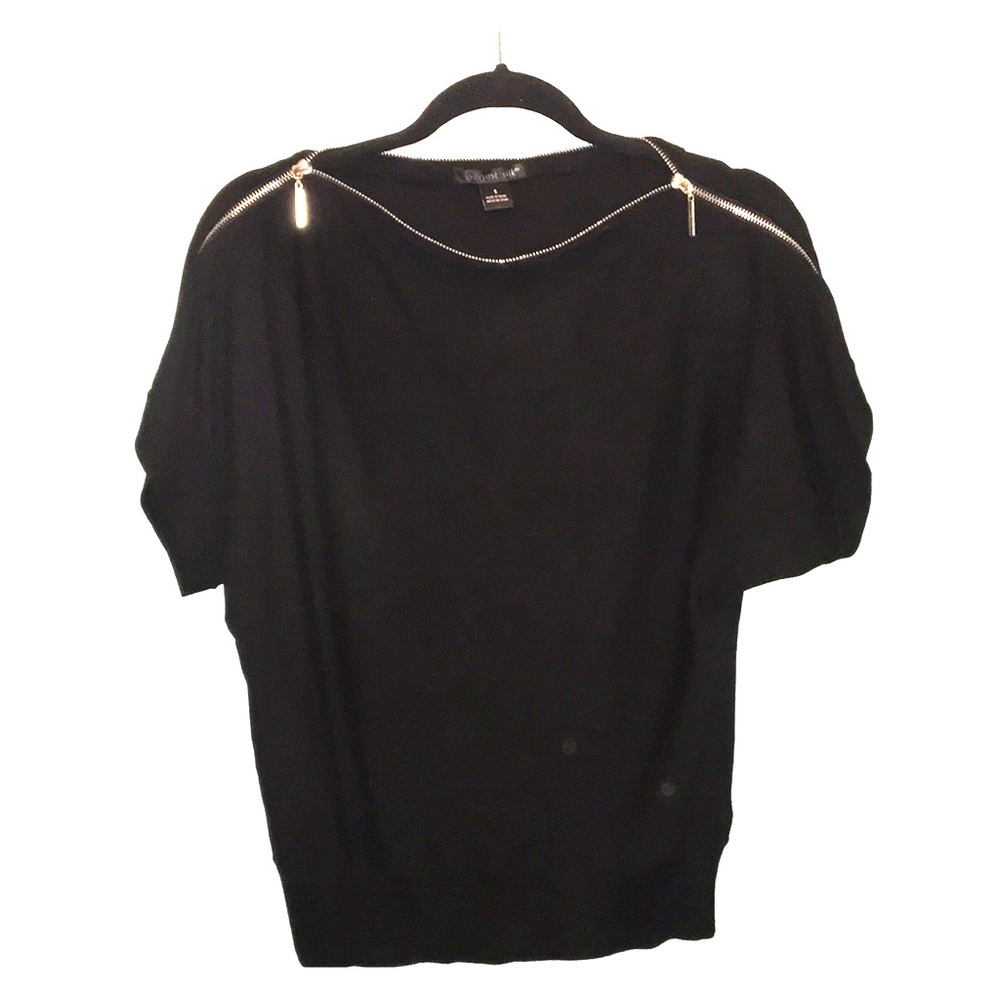 August Silk- Shoulder zip sweater